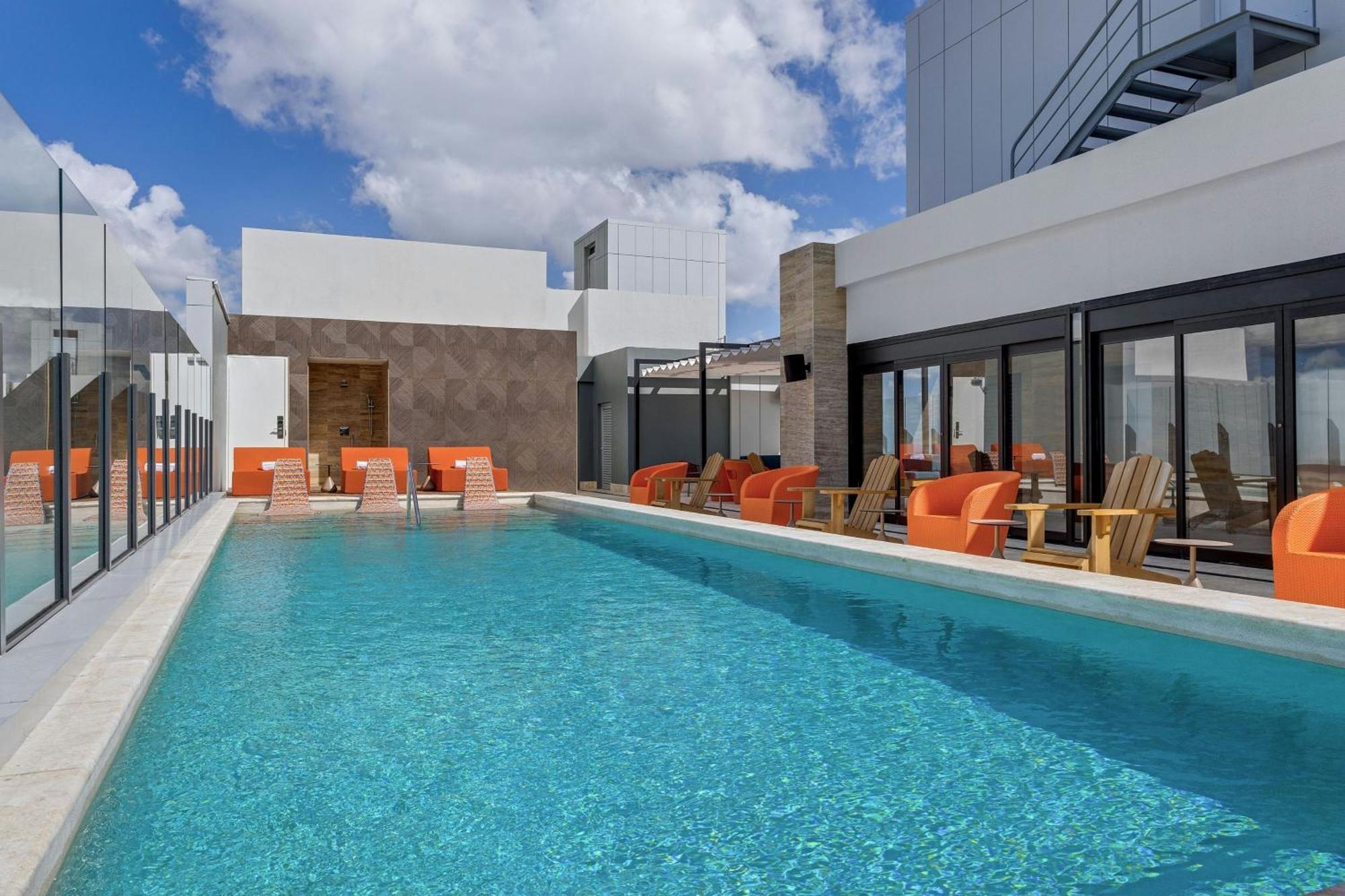 Hotel Aloft Santo Domingo Piantini Esterno foto