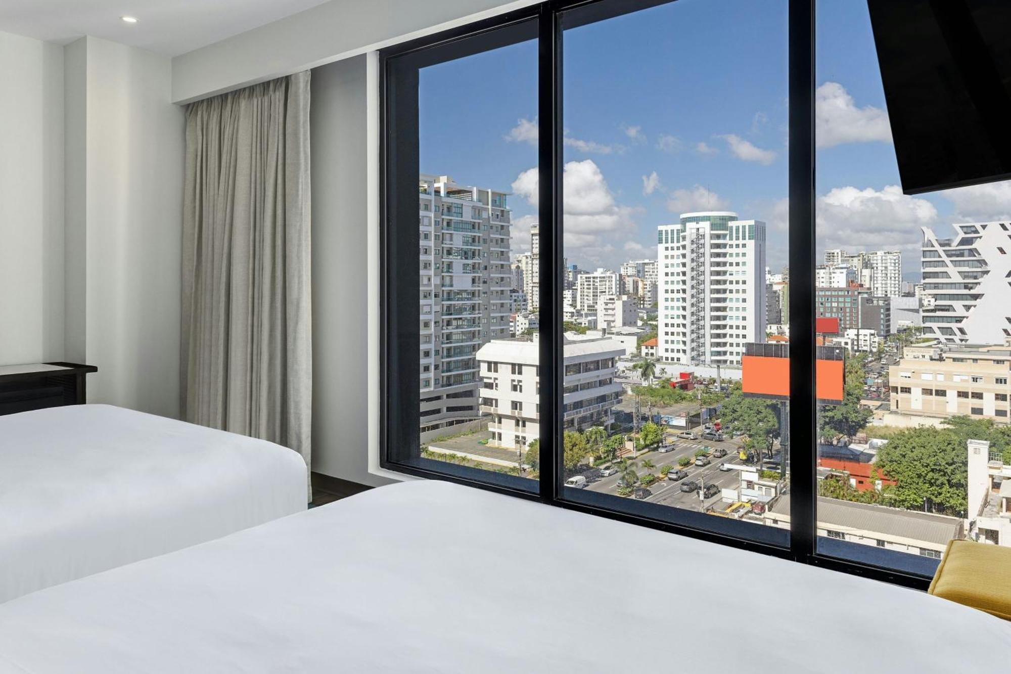 Hotel Aloft Santo Domingo Piantini Esterno foto