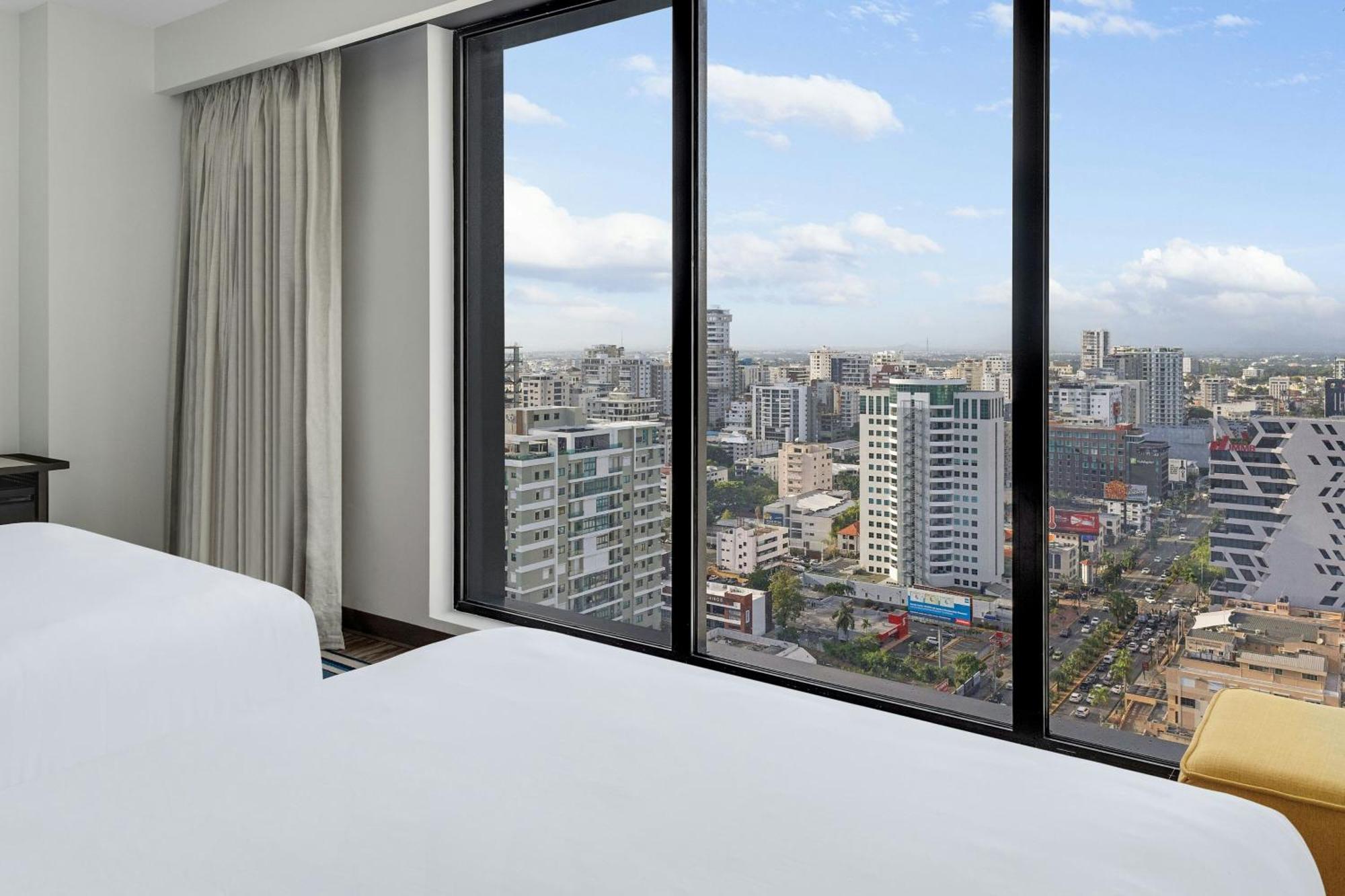 Hotel Aloft Santo Domingo Piantini Esterno foto